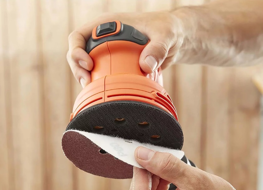 B&D DEW210 LIJADORA ROTORBITAL 230W 13000RPM Ø125MM hover